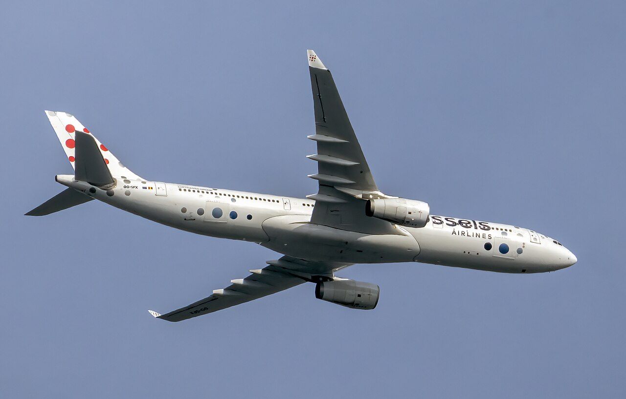 D-AIKF (Airbus A330-300)