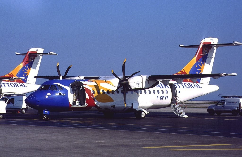 OY-RUF (ATR 42-500)