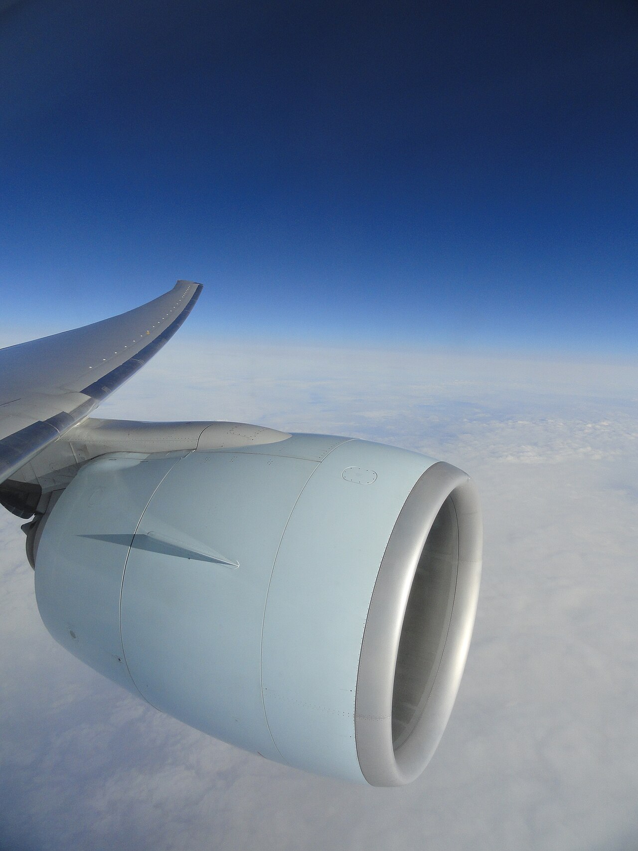 B-2042 (Boeing 777-200LR)